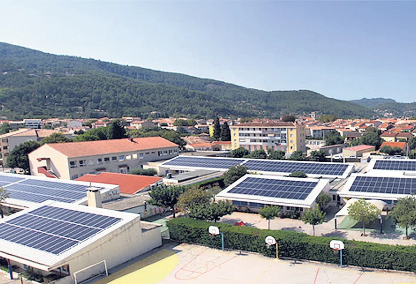 L’énergie verte s’empare des toits des bâtiments communaux