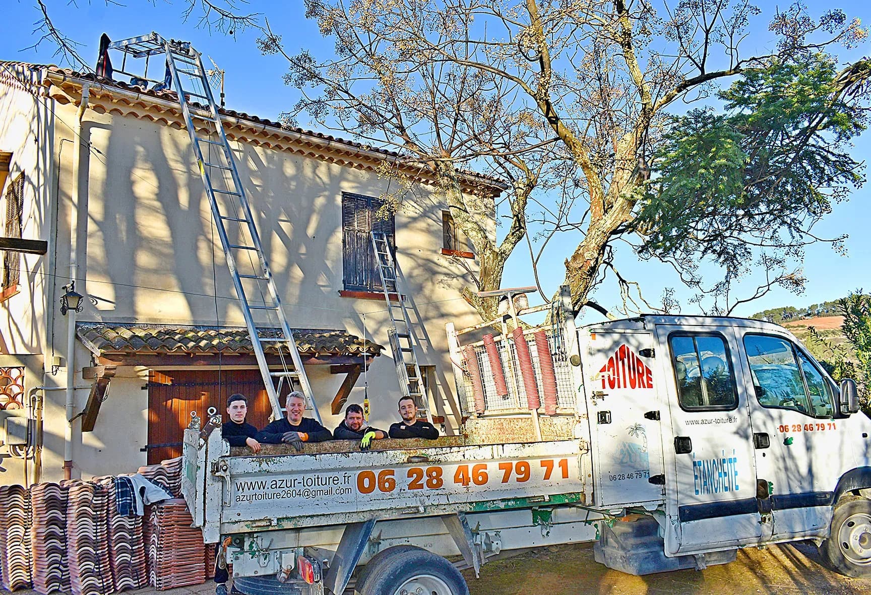 Un chantier de 120m2 pour Azur Toiture