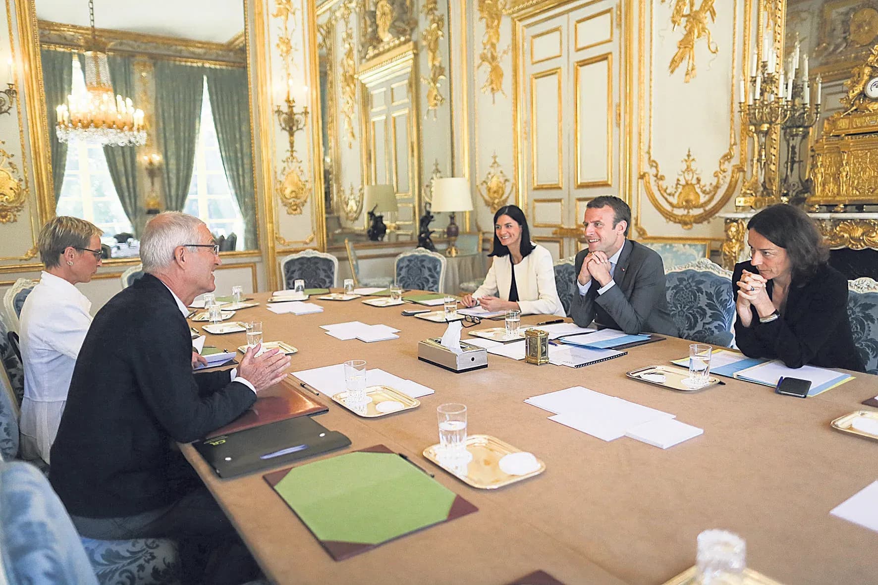 Un échange sans langue de bois avec Emmanuel Macron