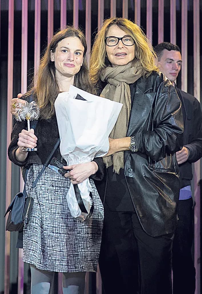 Le Grand Prix du Jury PREMIÈRE VISION à Rushemy Botter et Lisi Herrebrugh