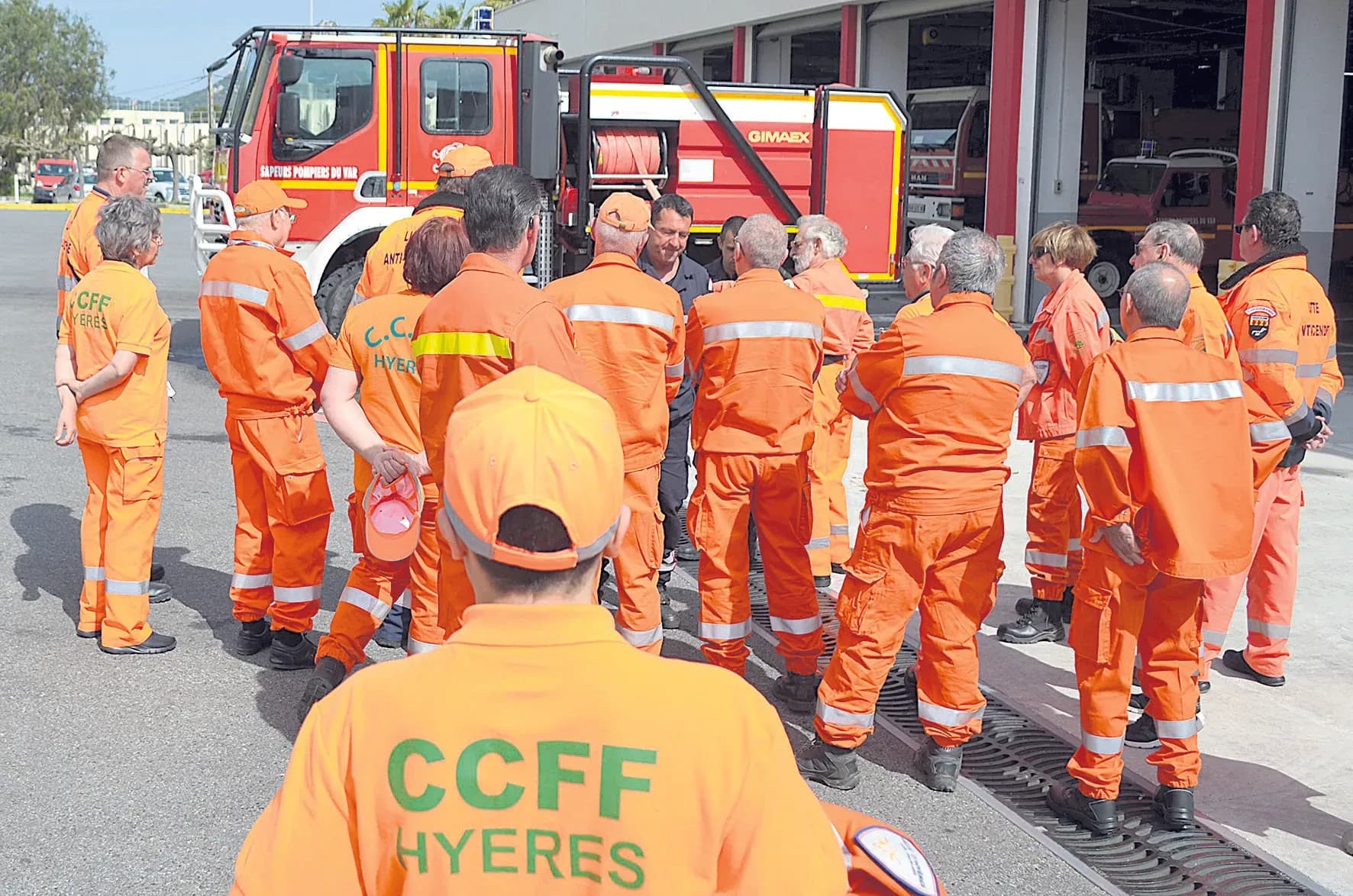 Les CCFF visitent le centre de secours