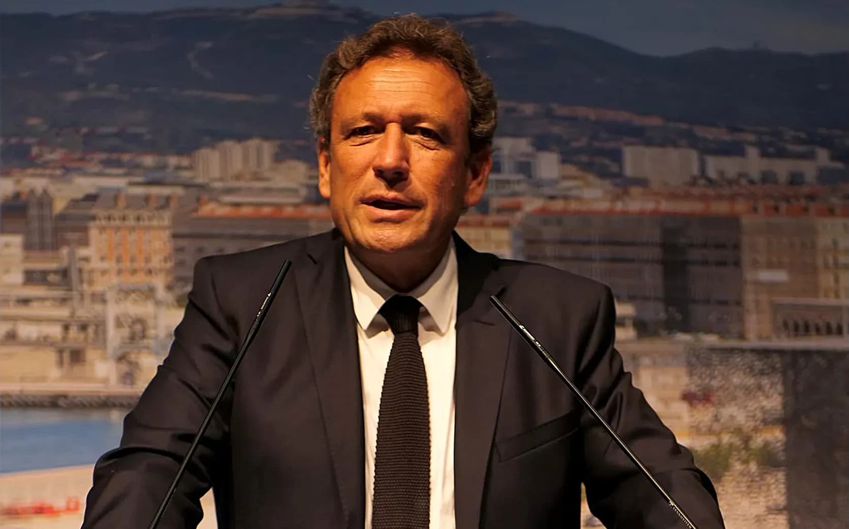 François de Canson : « Nous devons être un exemple mondial du tourisme responsable » !