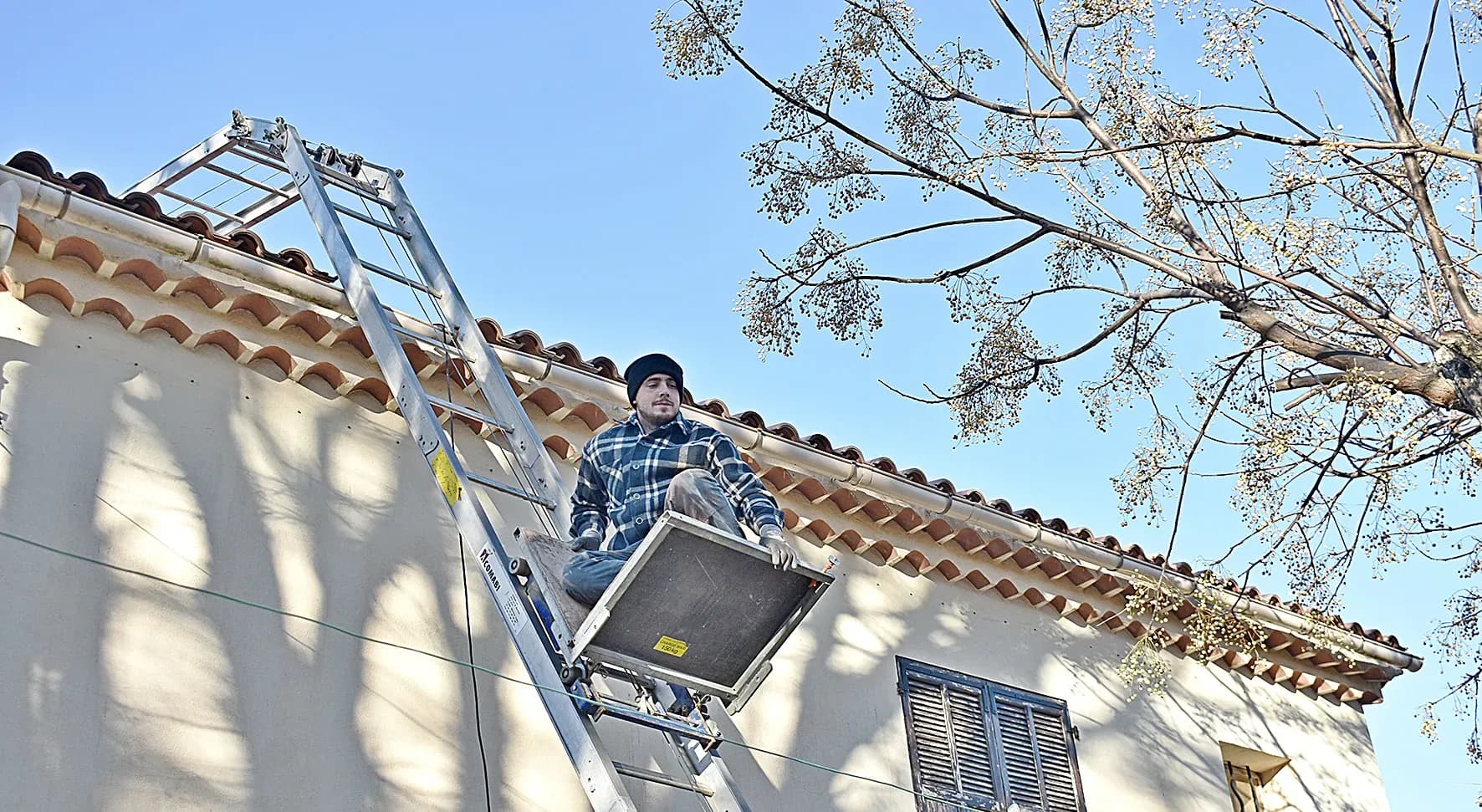 Un chantier de 120m2 pour Azur Toiture