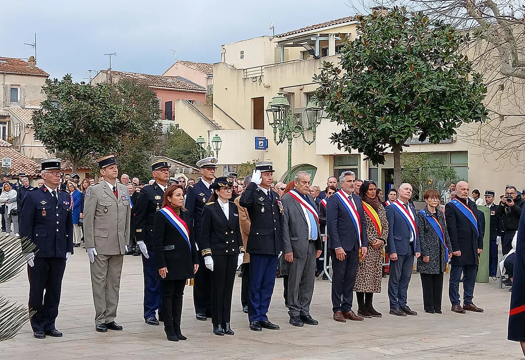 8 gendarmes décorés pour leurs actions courageuses