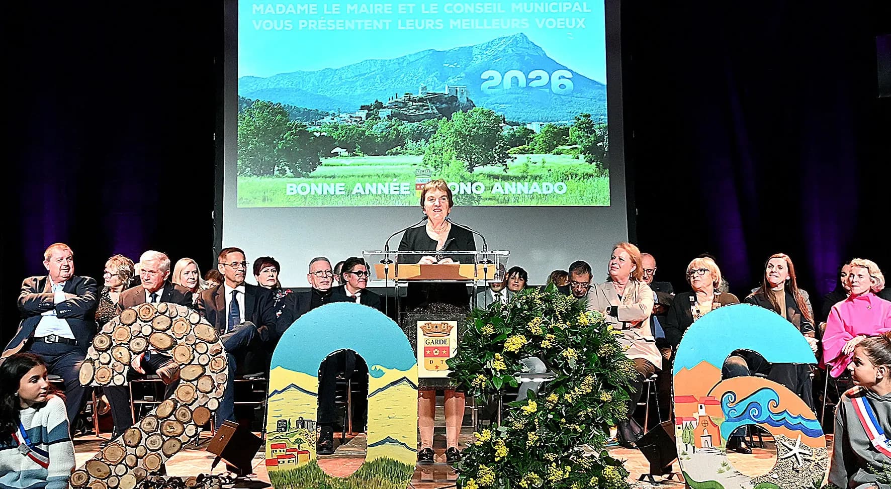 Hélène Arnaud-Bill célèbre l'engagement collectif et la jeunesse